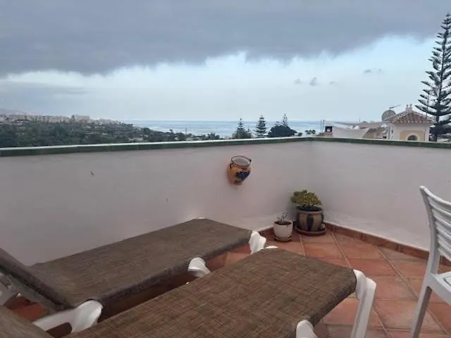 Апартаменты Pretty Sea View